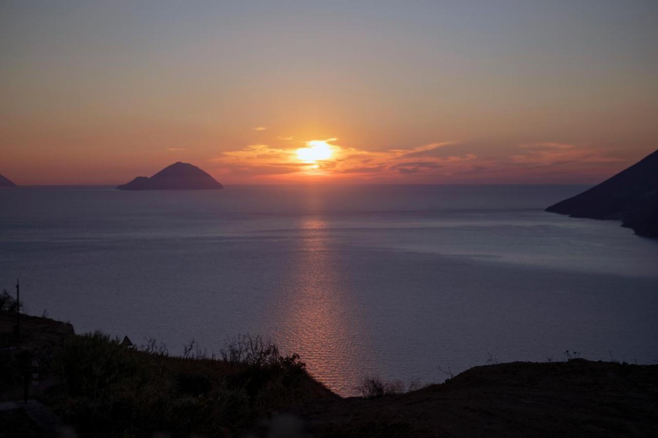 Tenuta Di Castellaro Winery & Resort Lipari  Exteriör bild