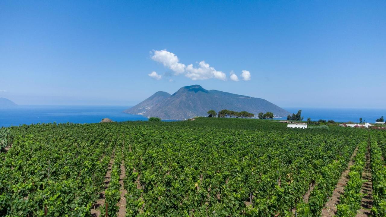 Tenuta Di Castellaro Winery & Resort Lipari  Exteriör bild
