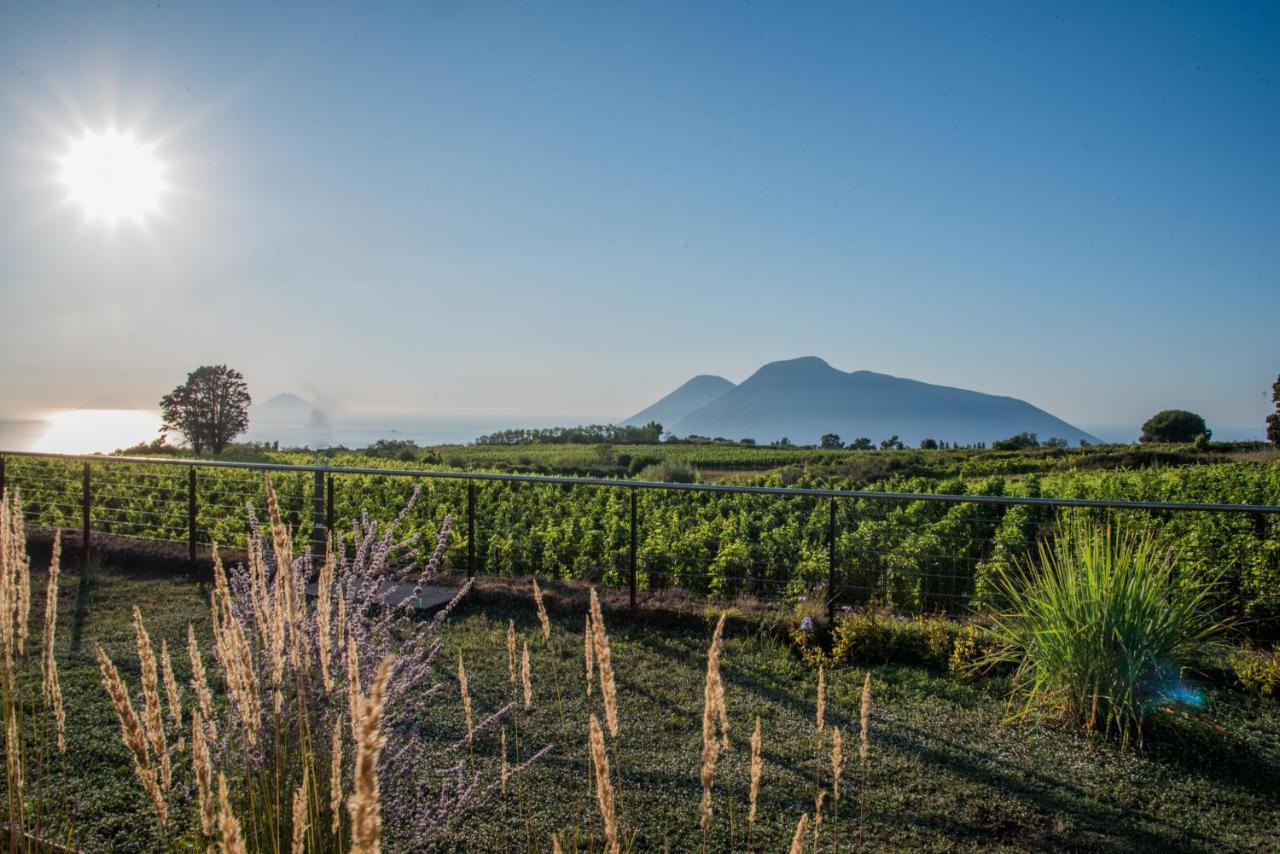 Tenuta Di Castellaro Winery & Resort Lipari  Exteriör bild