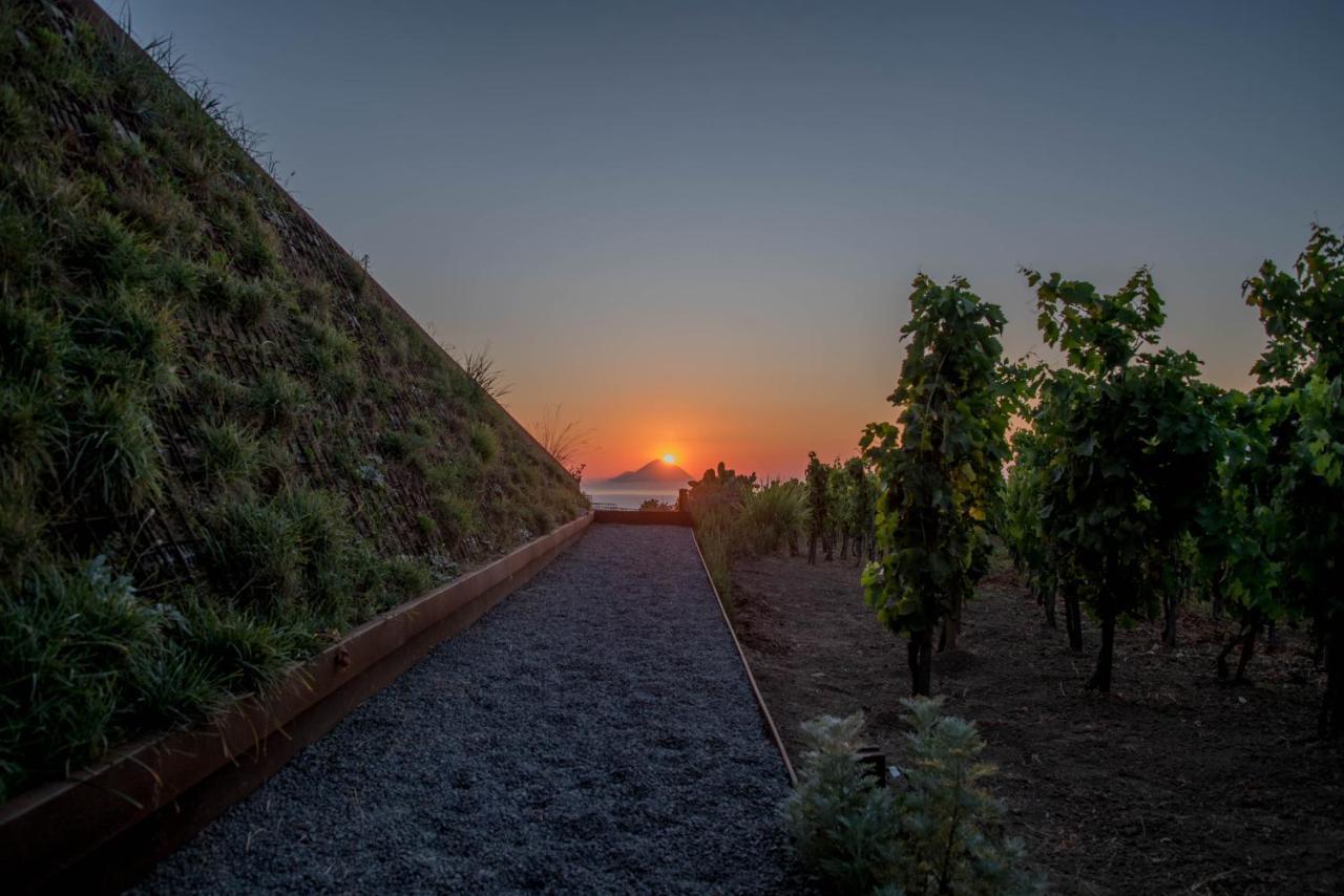Tenuta Di Castellaro Winery & Resort Lipari  Exteriör bild