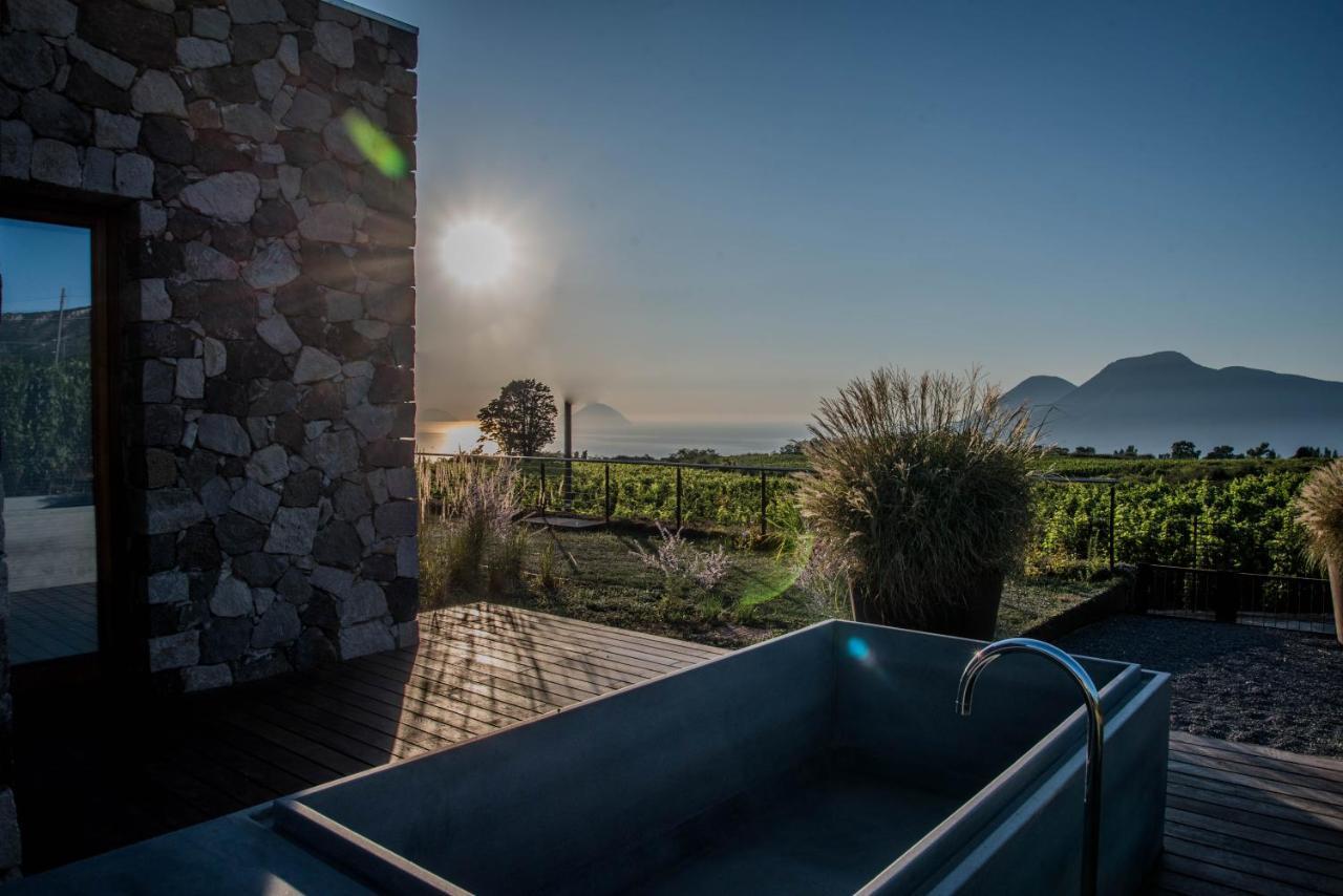 Tenuta Di Castellaro Winery & Resort Lipari  Exteriör bild